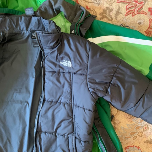 The North Face warmest coat with two layers - Picture 8 of 14
